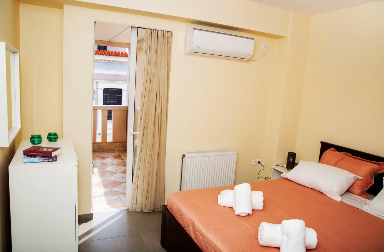 Catherine'S Comfort Apartment No2 Lavrio Exterior photo